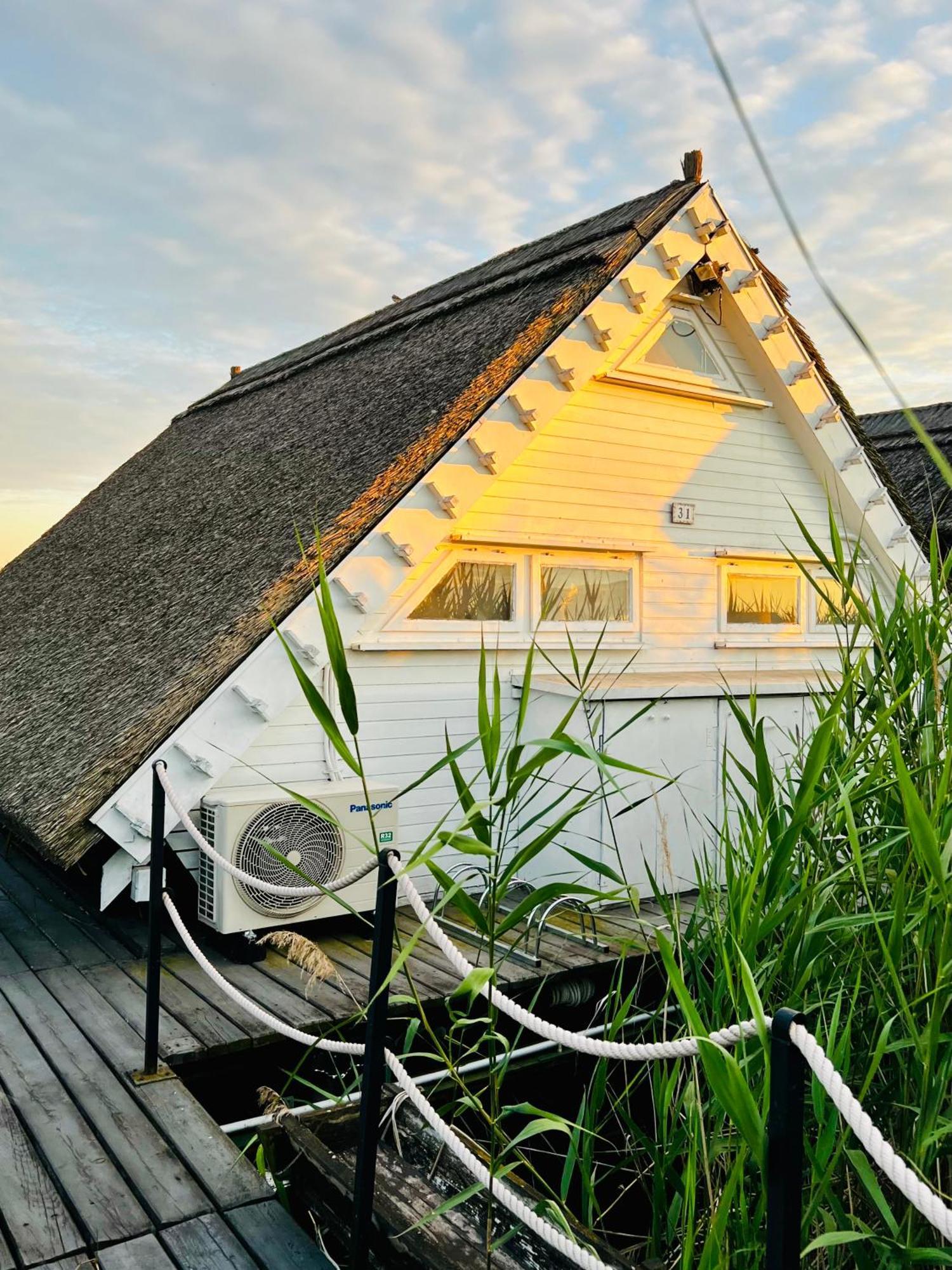 Seehütte Seehaus am Neusiedler See Rust Exterior foto